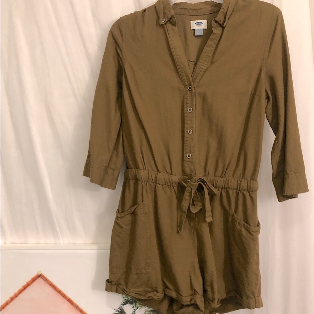 Old Navy utility jumpsuit romper!